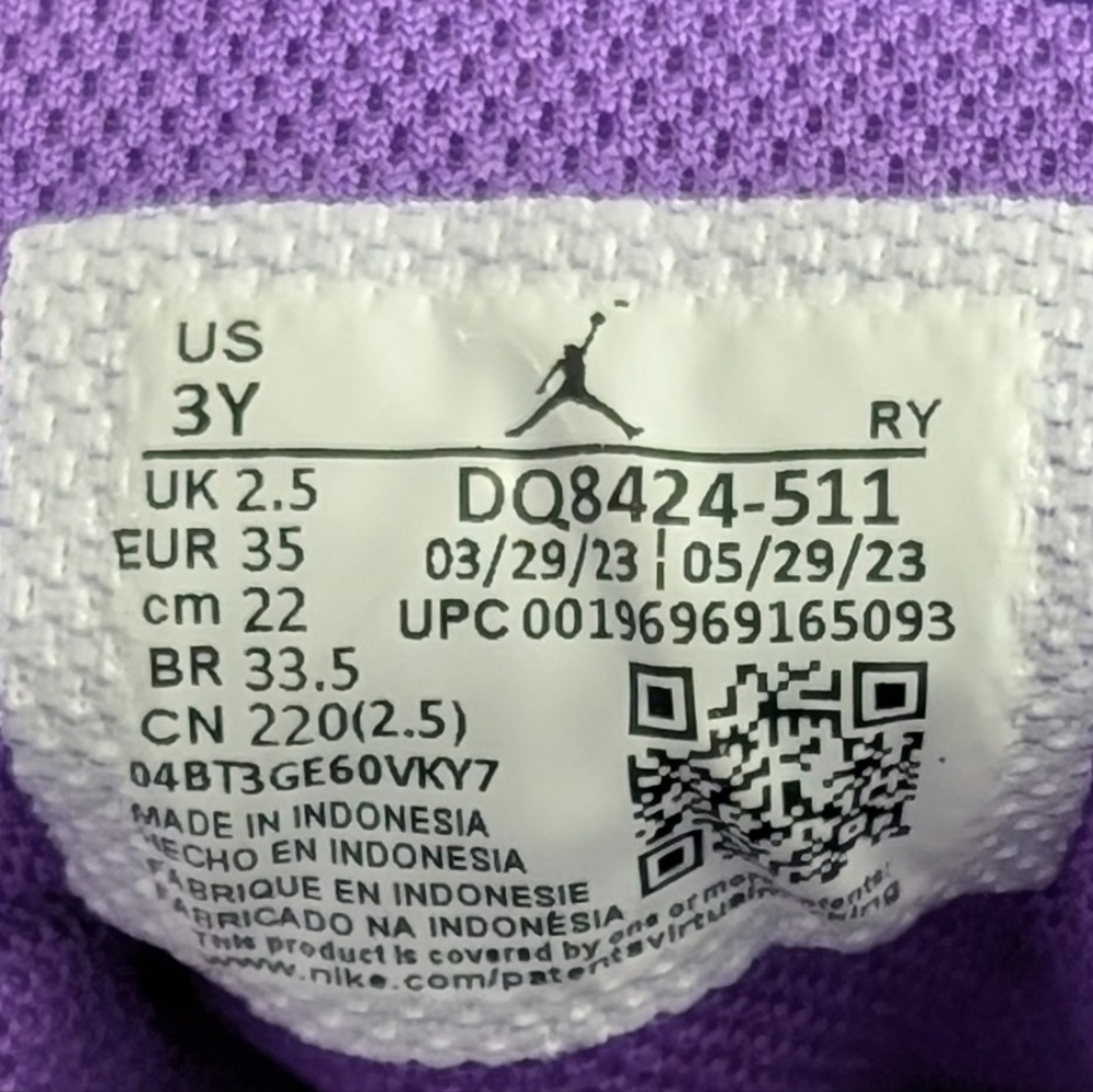 Nike Air Jordan 1 Mid Purple Venom, size 3Y - Picture 7 of 7